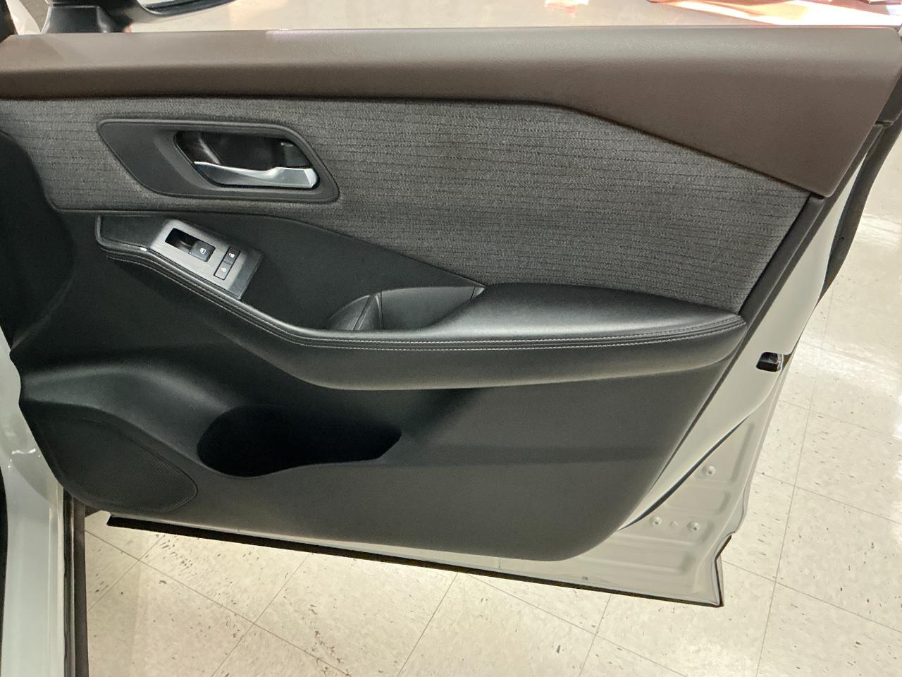 Nissan Rogue AWD SV 2021