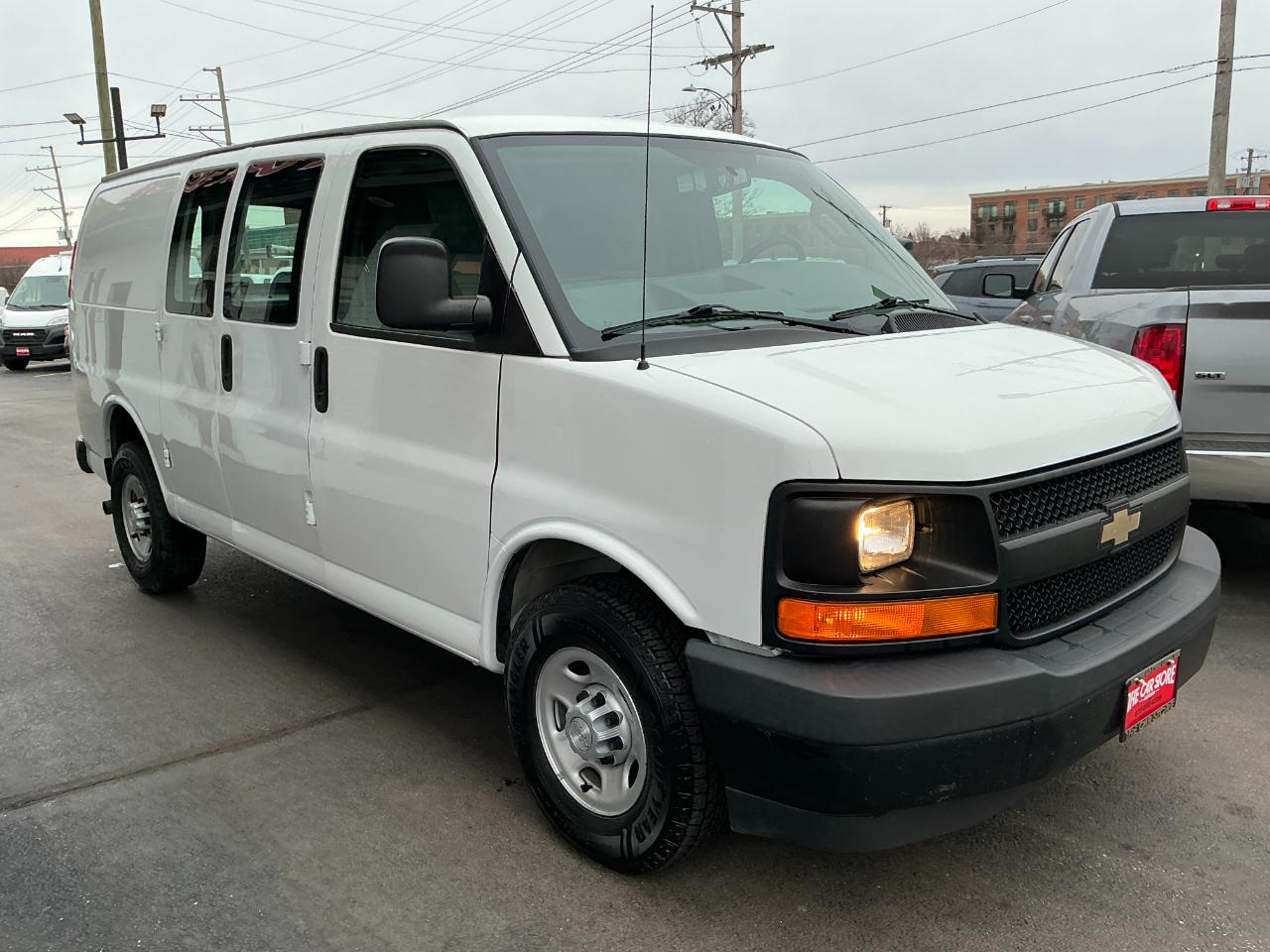 Chevrolet Express Cargo Van RWD 2500 135" 2017