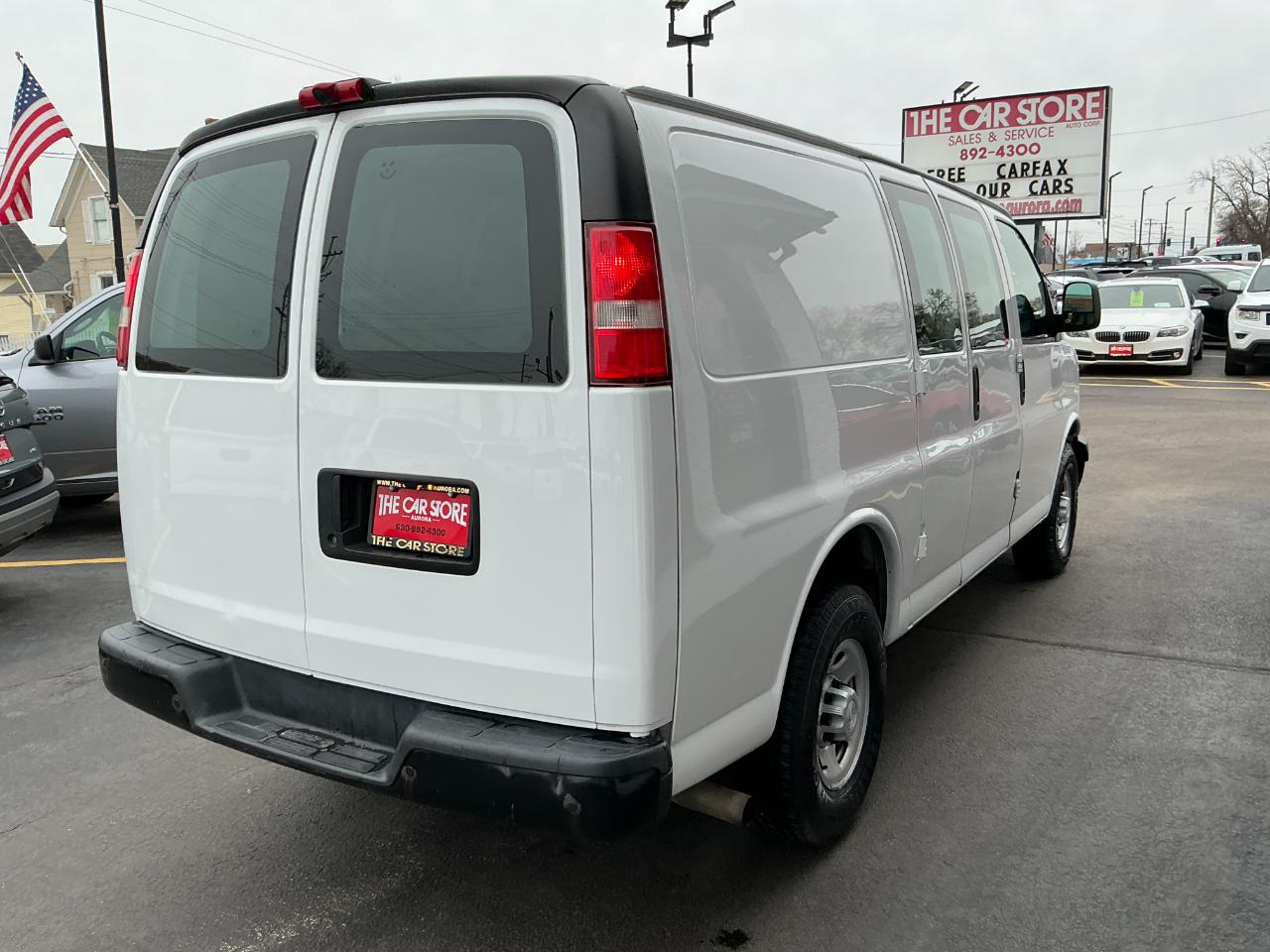 Chevrolet Express Cargo Van RWD 2500 135" 2017