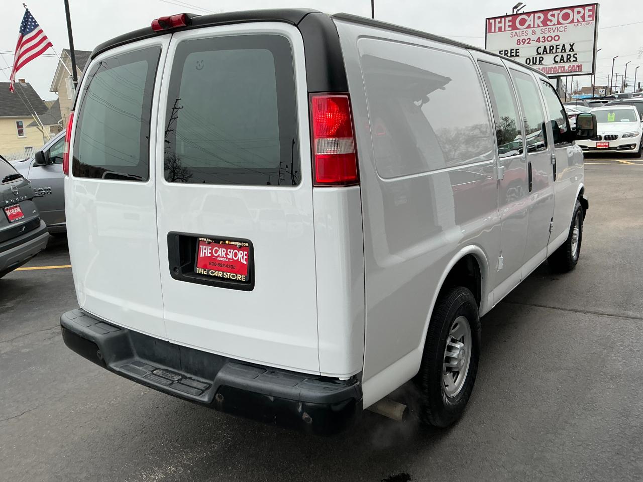 Chevrolet Express Cargo Van RWD 2500 135" 2017
