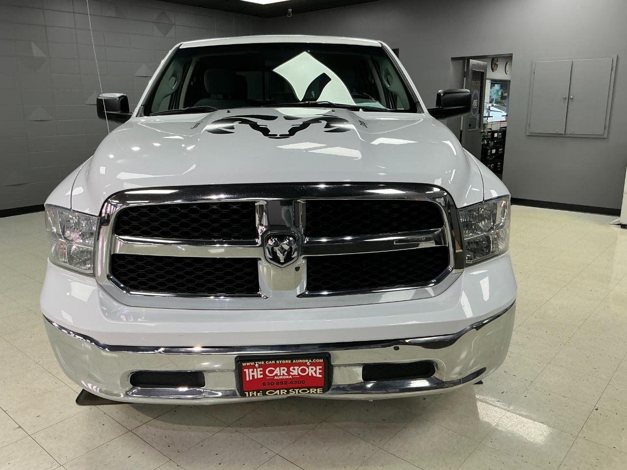 RAM 1500 SLT 4x4 Crew Cab 6'4" Box 2017