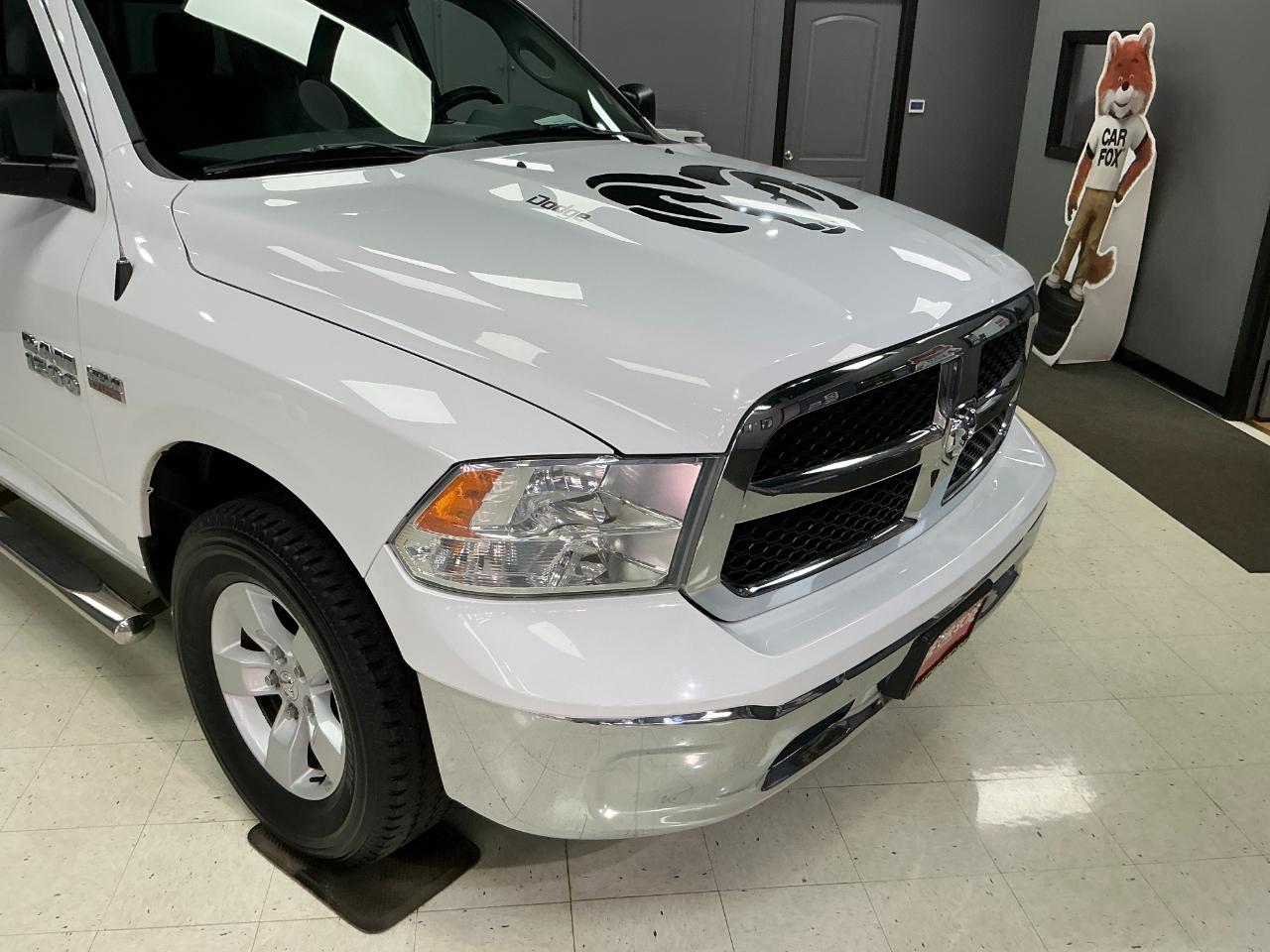 RAM 1500 SLT 4x4 Crew Cab 6'4" Box 2017