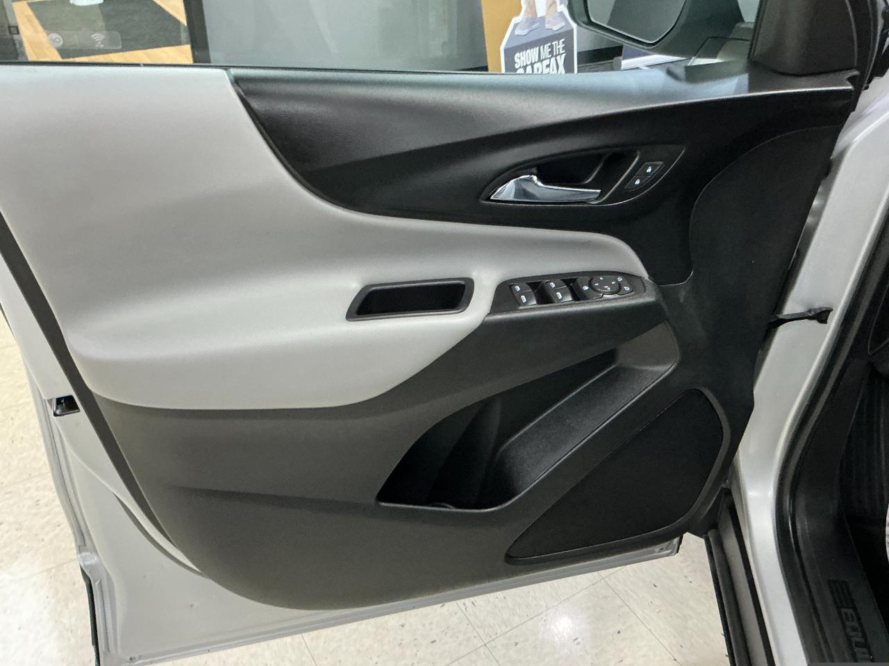 Chevrolet Equinox FWD 4dr LT w/2FL 2019