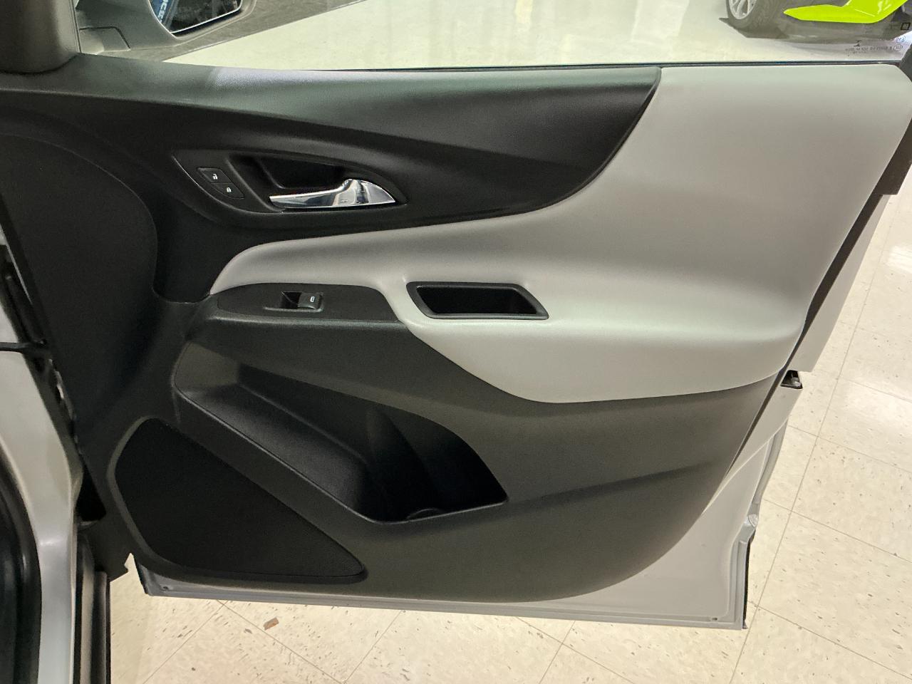 Chevrolet Equinox FWD 4dr LT w/2FL 2019