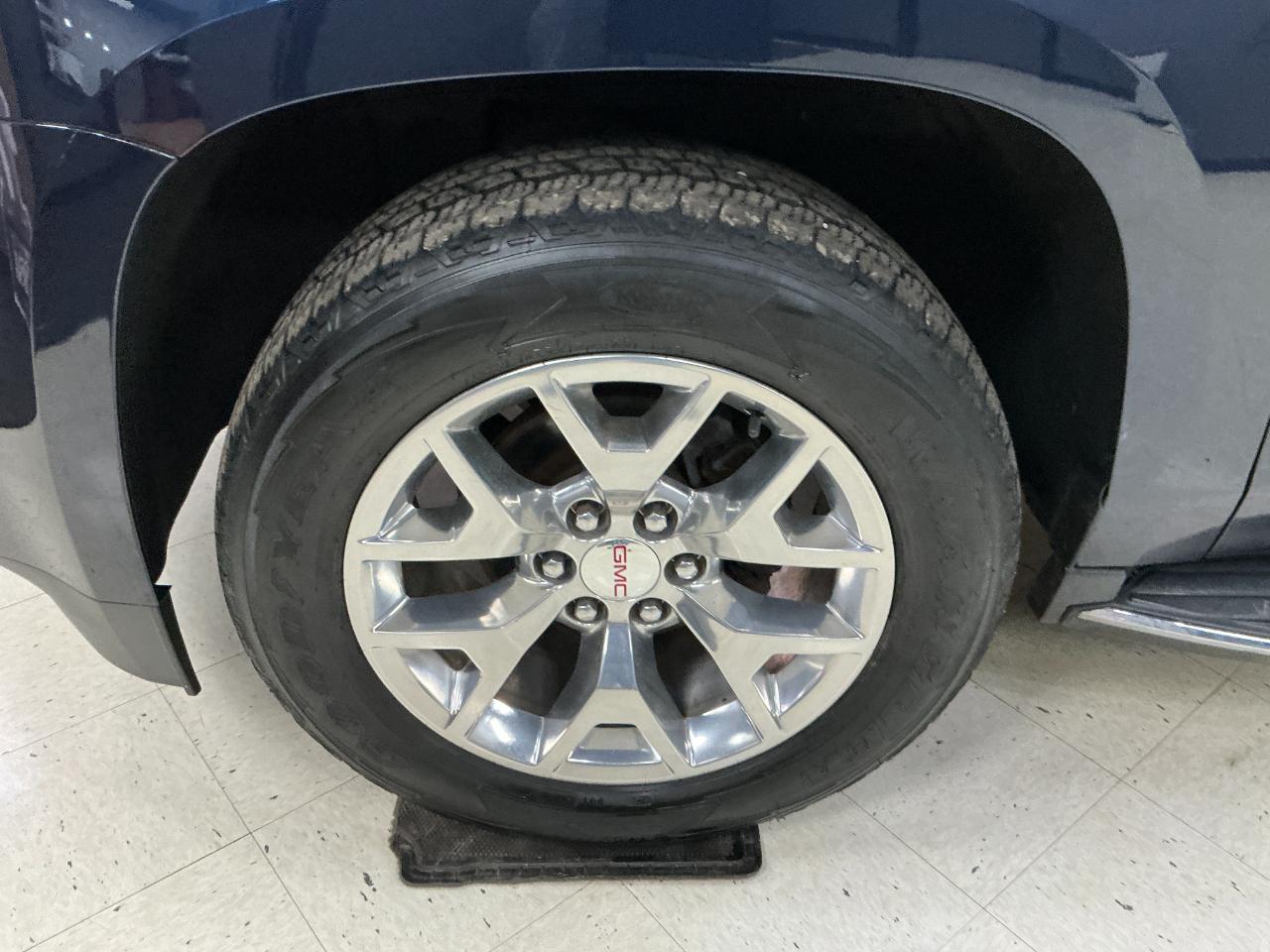 GMC Yukon 4WD 4dr SLE 2018