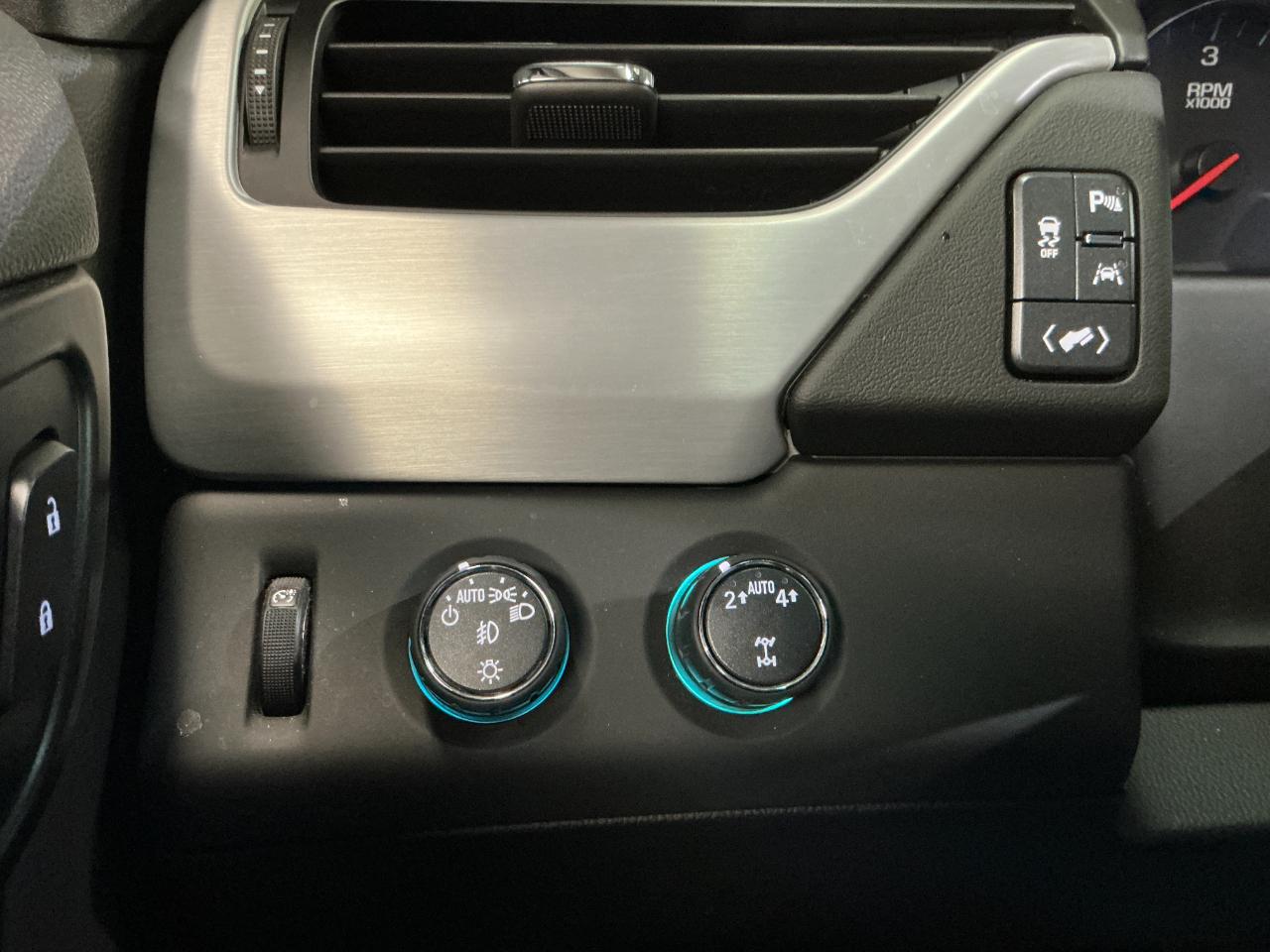 GMC Yukon 4WD 4dr SLE 2018