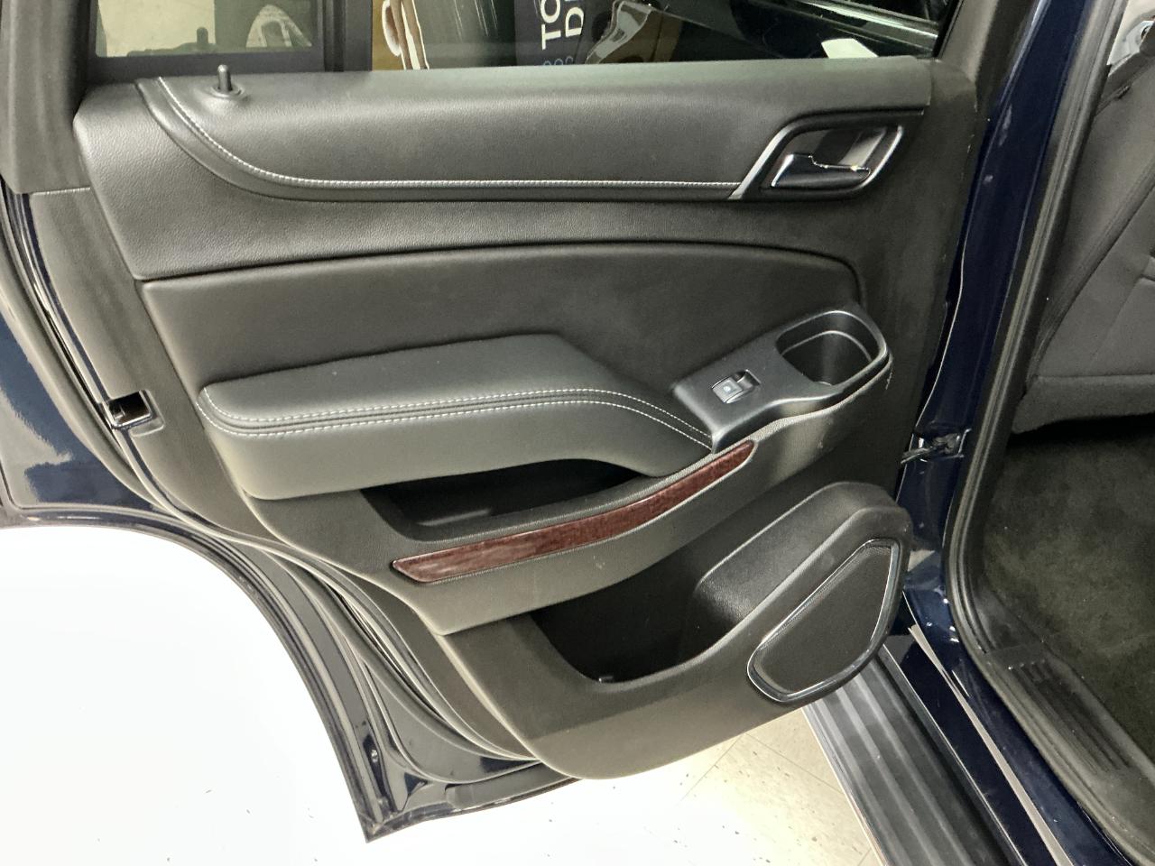 GMC Yukon 4WD 4dr SLE 2018