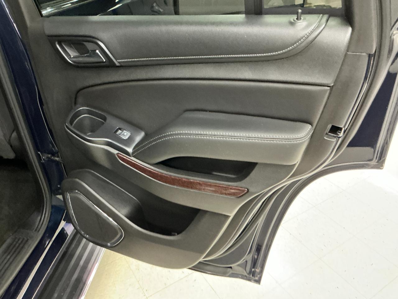 GMC Yukon 4WD 4dr SLE 2018