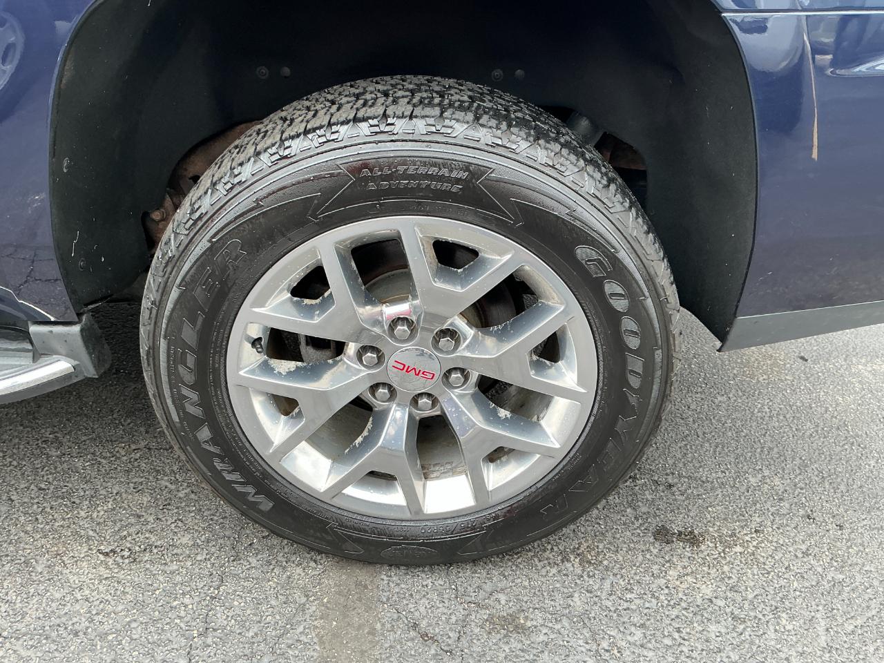 GMC Yukon 4WD 4dr SLE 2018