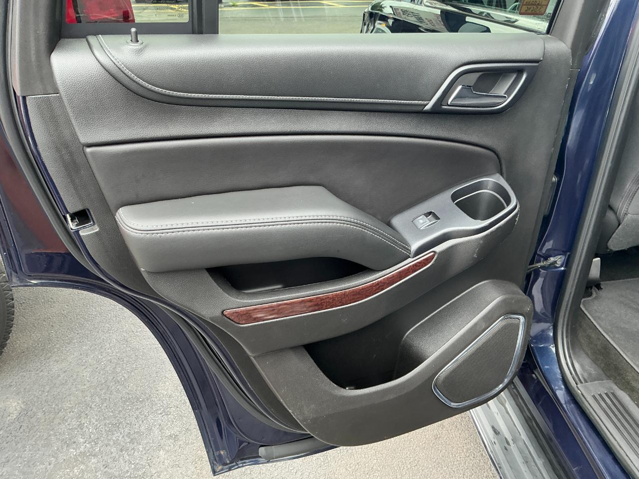 GMC Yukon 4WD 4dr SLE 2018