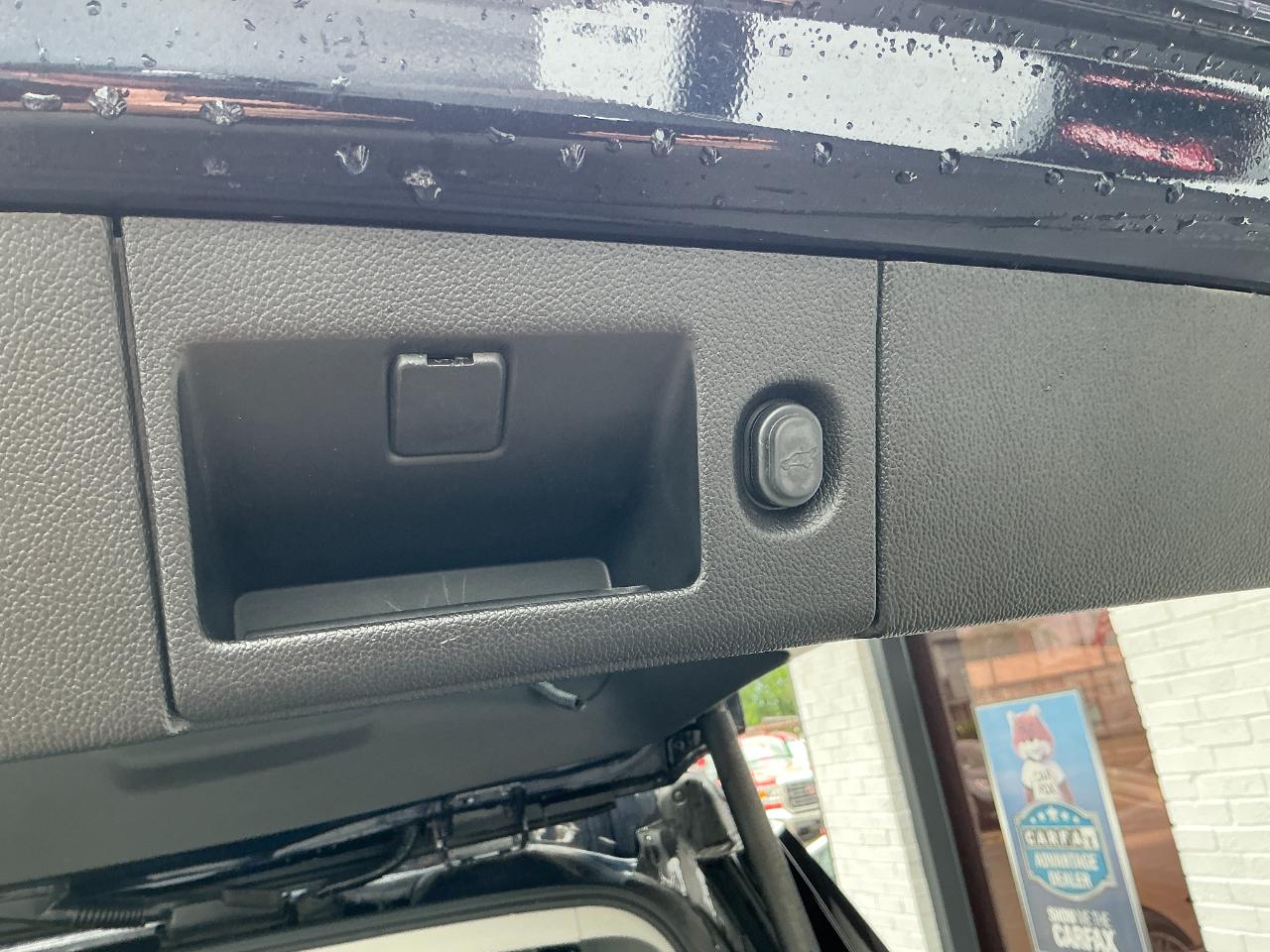 GMC Yukon 4WD 4dr SLE 2018