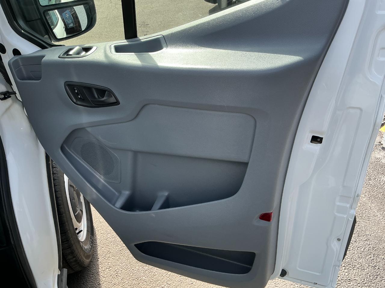 Ford Transit Van T-150 130" Low Rf 8600 GVWR Sliding RH Dr 2018