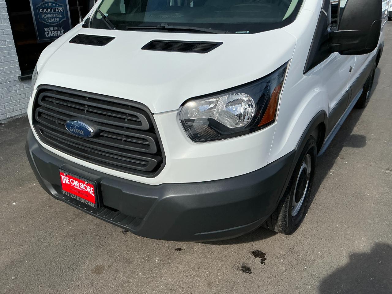 Ford Transit Van T-150 130" Low Rf 8600 GVWR Sliding RH Dr 2018