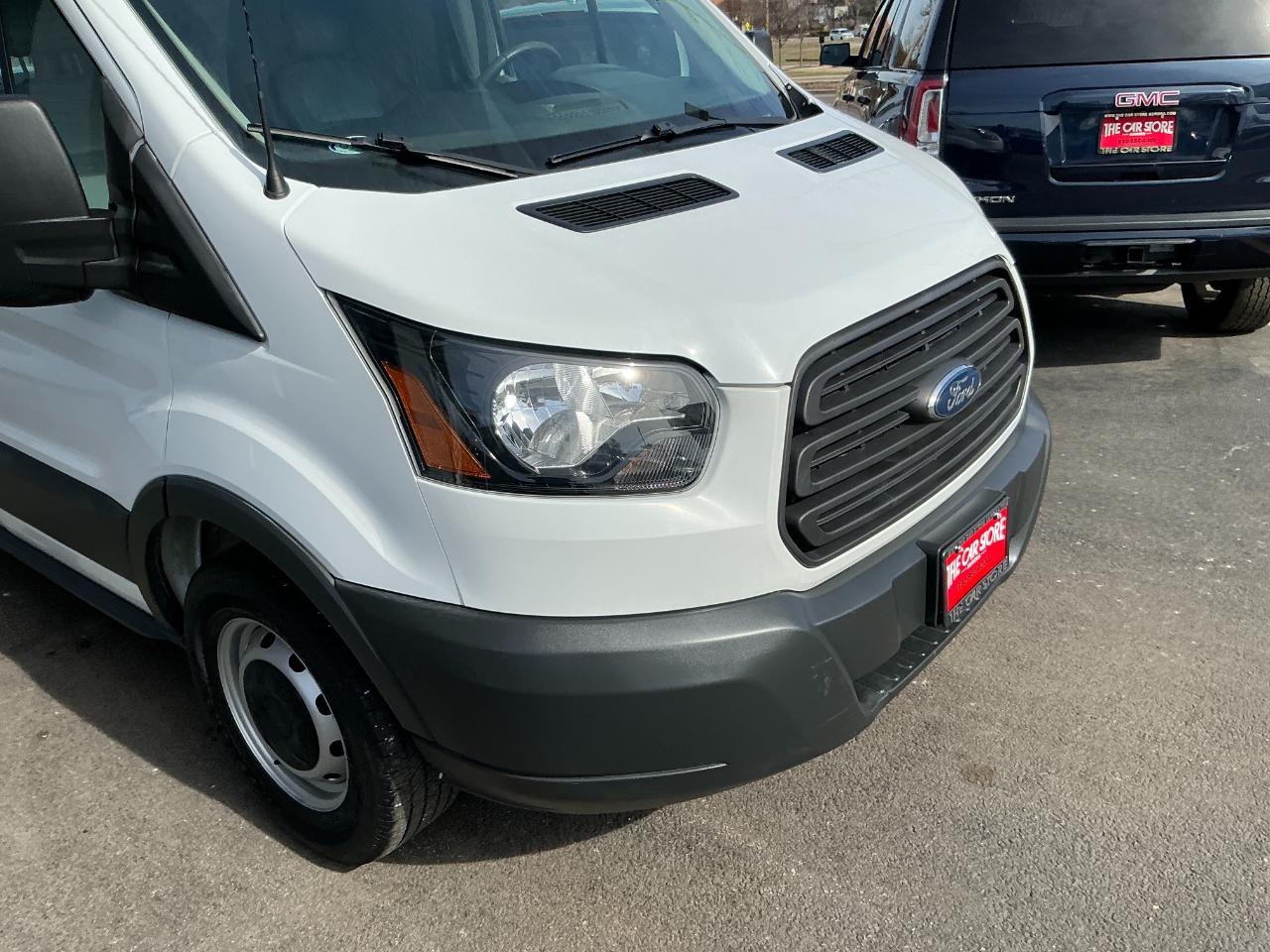 Ford Transit Van T-150 130" Low Rf 8600 GVWR Sliding RH Dr 2018