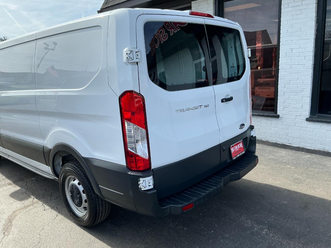 Ford Transit Van T-150 130" Low Rf 8600 GVWR Sliding RH Dr 2018