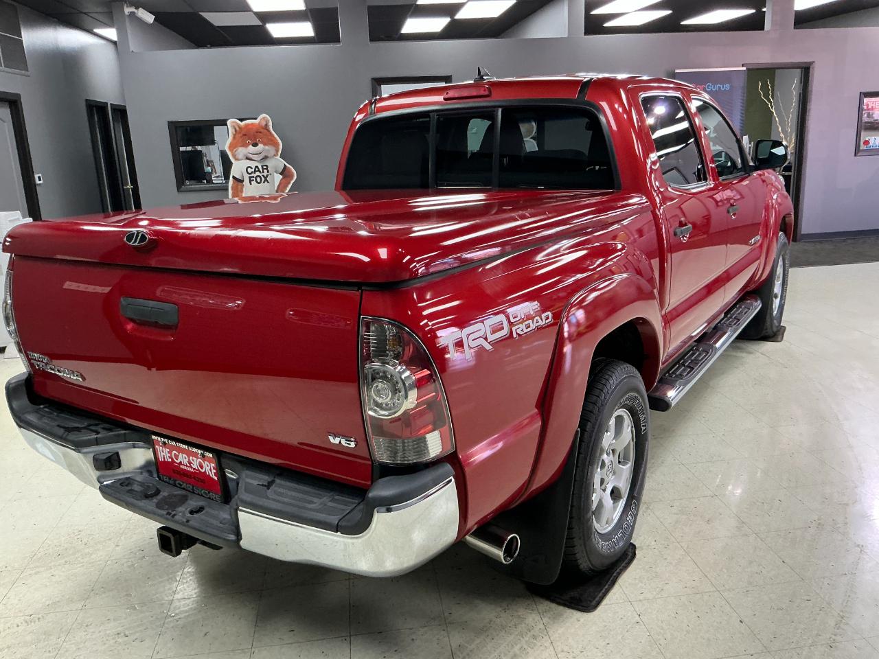 Toyota Tacoma 4WD Double Cab V6 AT (Natl) 2015