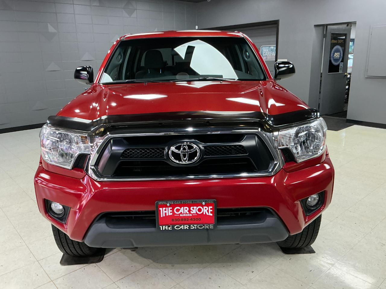 Toyota Tacoma 4WD Double Cab V6 AT (Natl) 2015