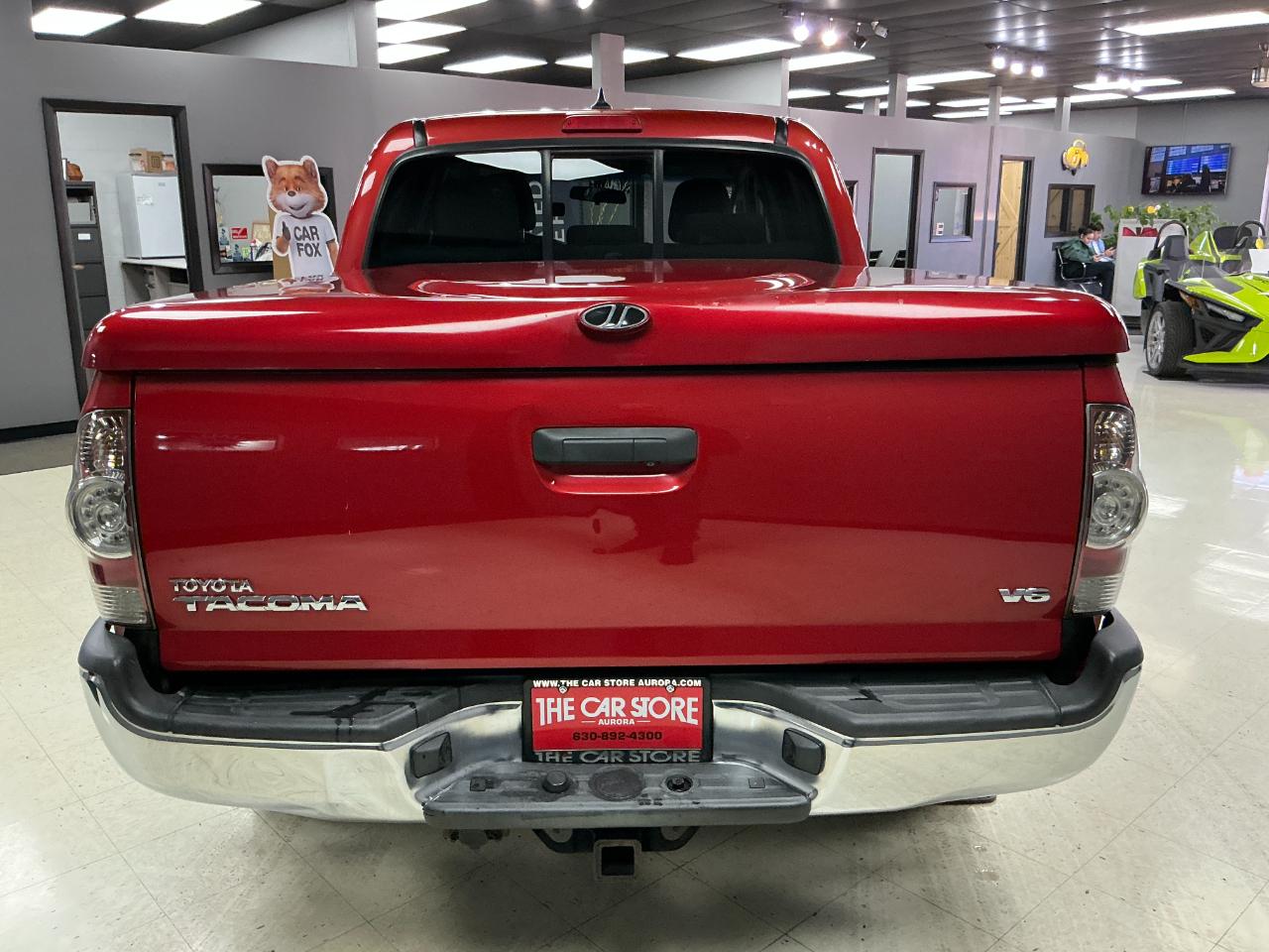 Toyota Tacoma 4WD Double Cab V6 AT (Natl) 2015