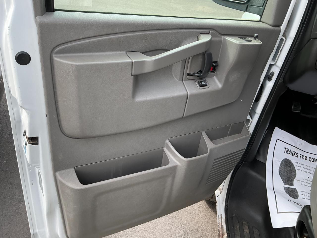 Chevrolet Express Cargo Van RWD 2500 135" 2016