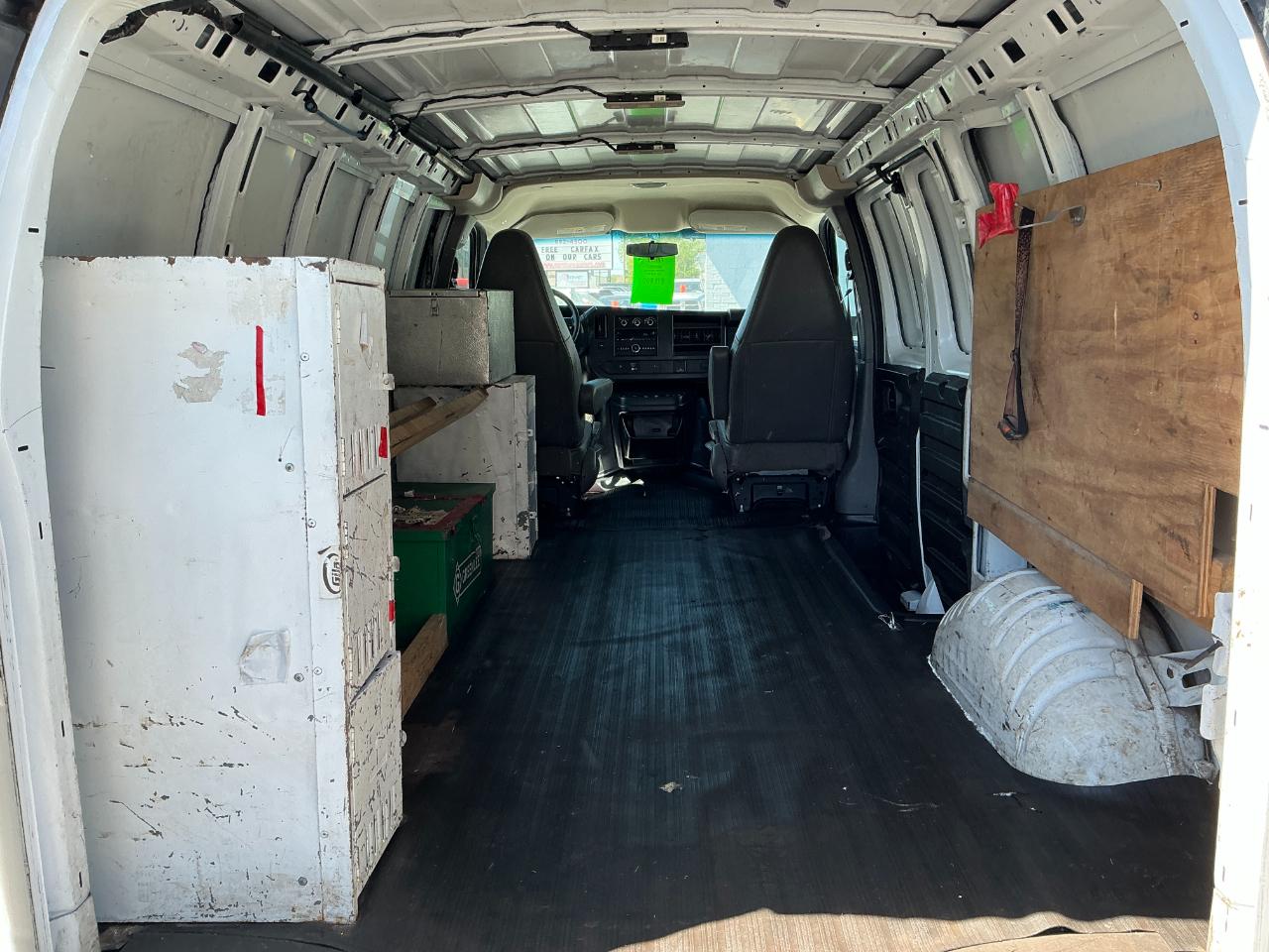Chevrolet Express Cargo Van RWD 2500 135" 2016