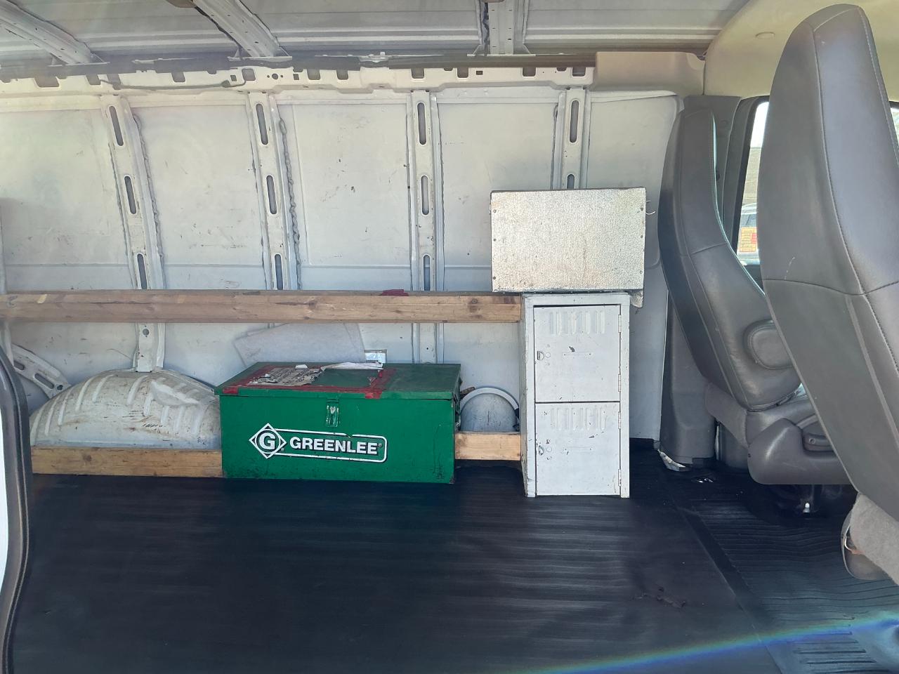Chevrolet Express Cargo Van RWD 2500 135" 2016