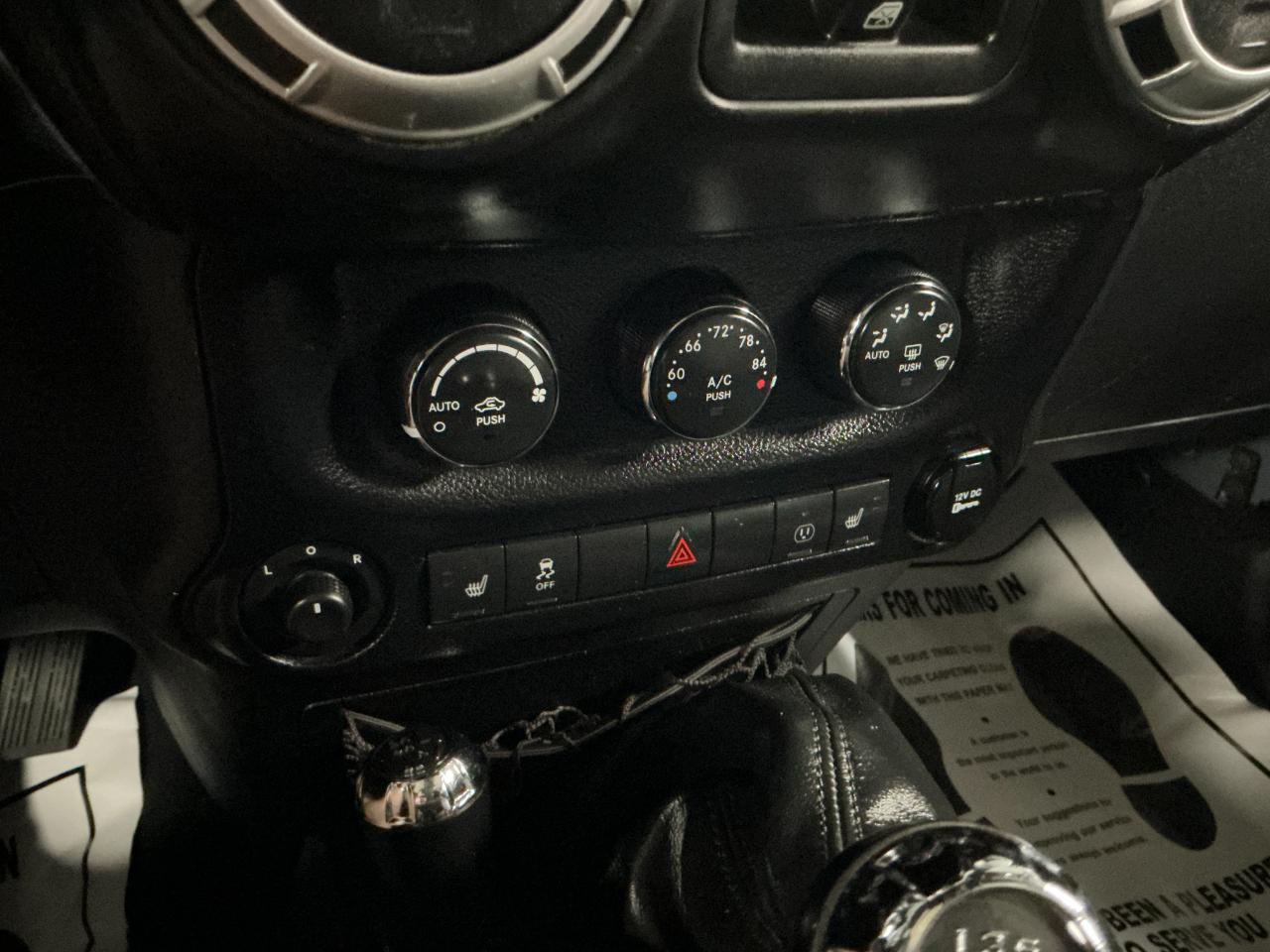 Jeep Wrangler Unlimited 4WD 4dr Rubicon 10th Anniversary 2013