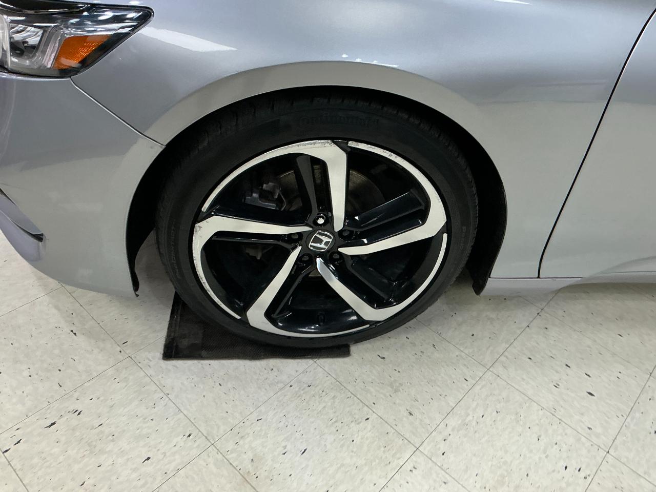 Honda Accord Sedan Sport 2.0T Auto 2018