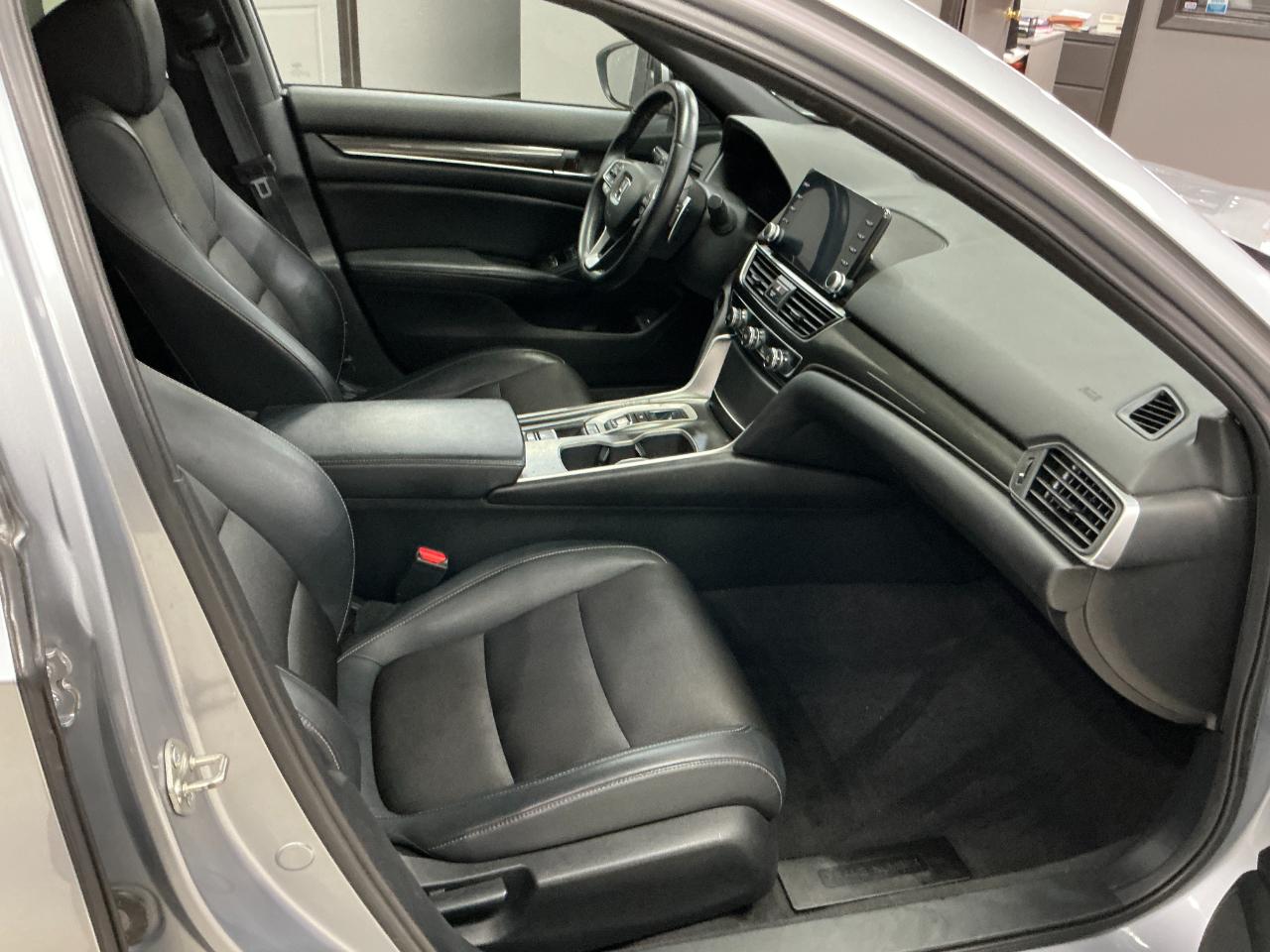 Honda Accord Sedan Sport 2.0T Auto 2018