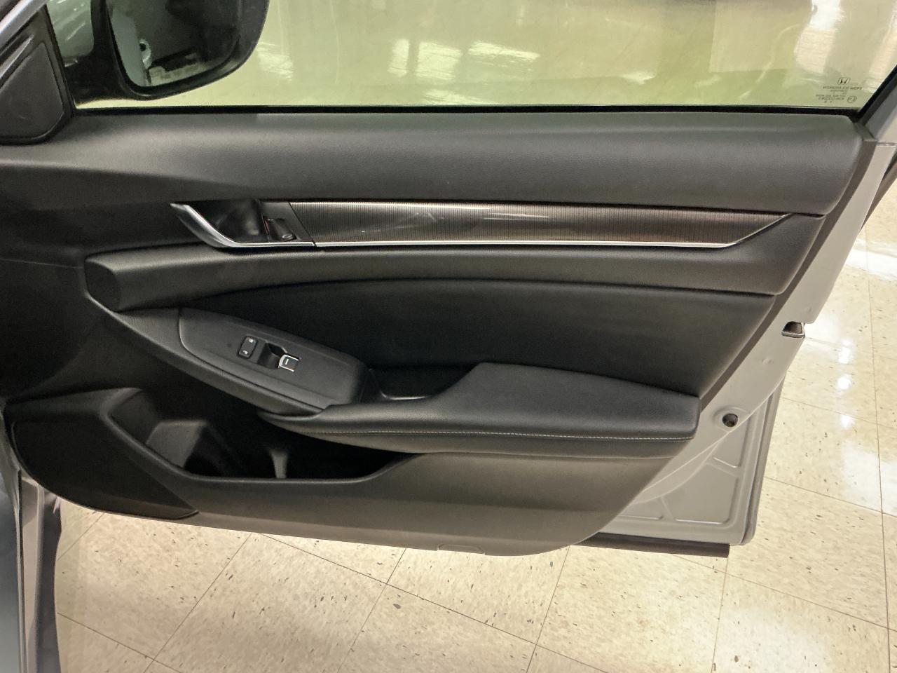 Honda Accord Sedan Sport 2.0T Auto 2018