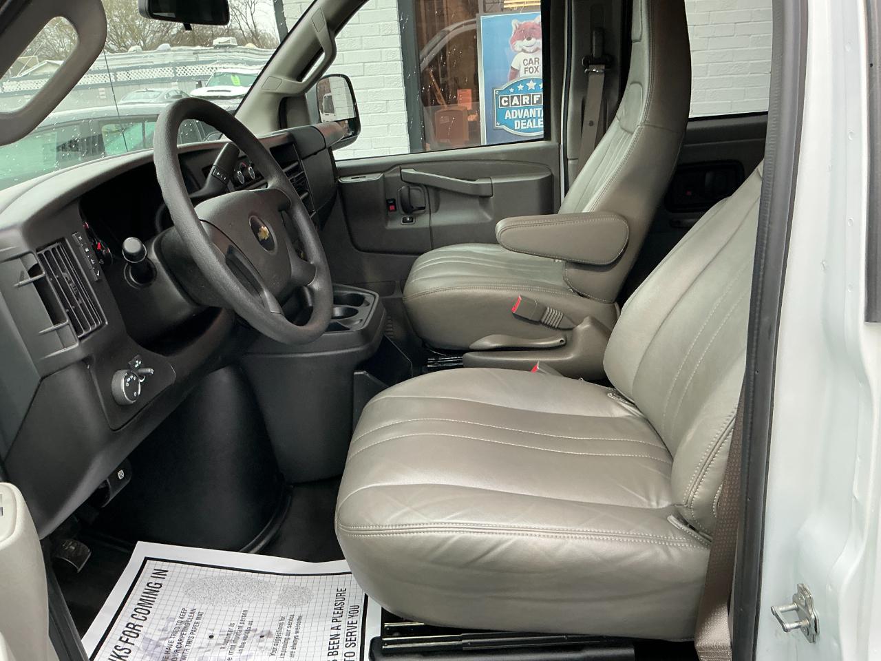 Chevrolet Express Passenger RWD 2500 135" LS 2023