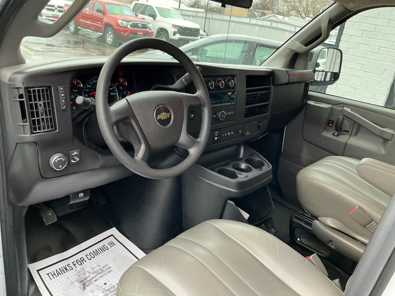 Chevrolet Express Passenger RWD 2500 135" LS 2023