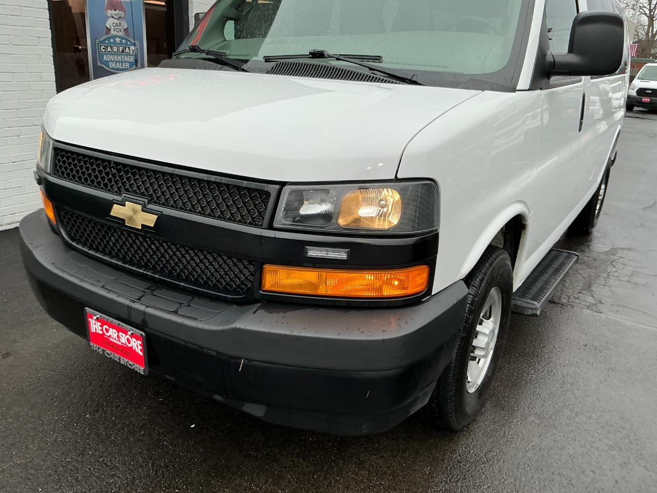 Chevrolet Express Passenger RWD 2500 135" LS 2023