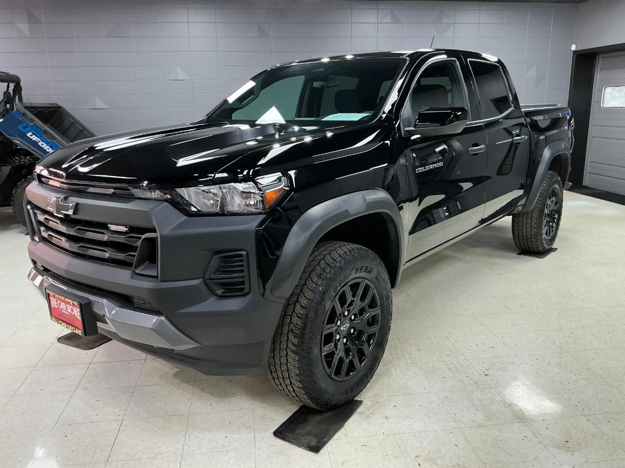 Chevrolet Colorado 4WD Crew Cab Trail Boss 2024