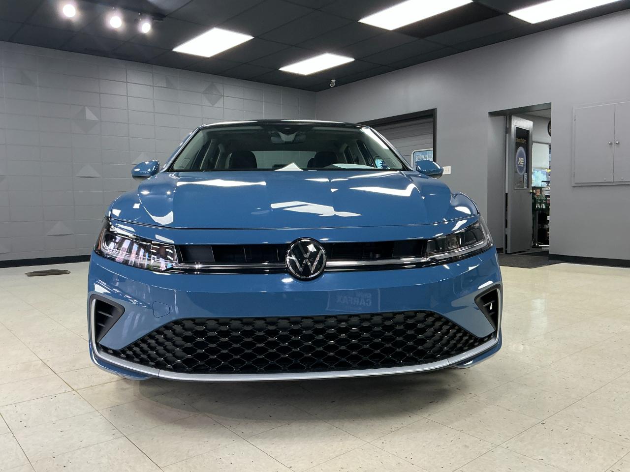 Volkswagen Jetta SE Auto 2025