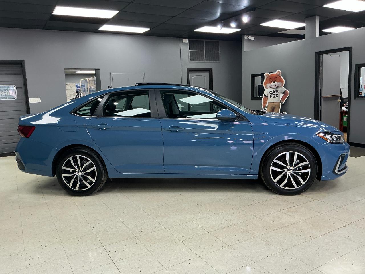 Volkswagen Jetta SE Auto 2025