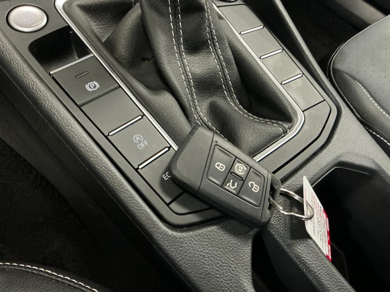 Volkswagen Jetta SE Auto 2025