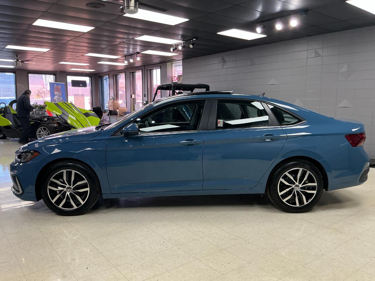 Volkswagen Jetta SE Auto 2025