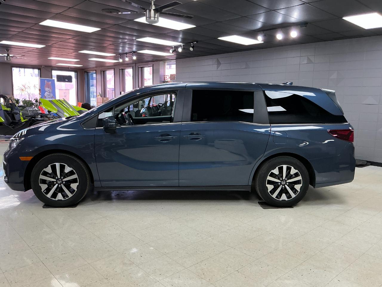 Honda Odyssey EX-L Auto 2025