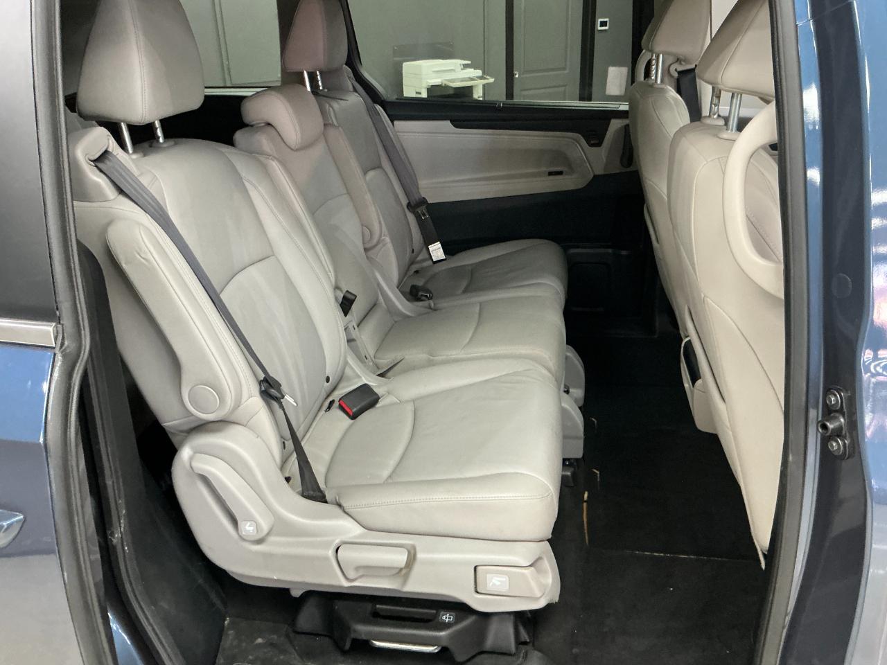 Honda Odyssey EX-L Auto 2025