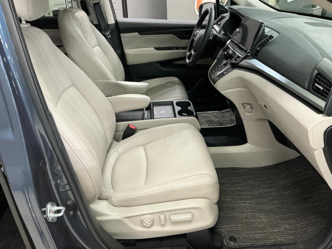 Honda Odyssey EX-L Auto 2025