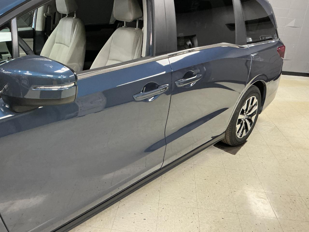 Honda Odyssey EX-L Auto 2025