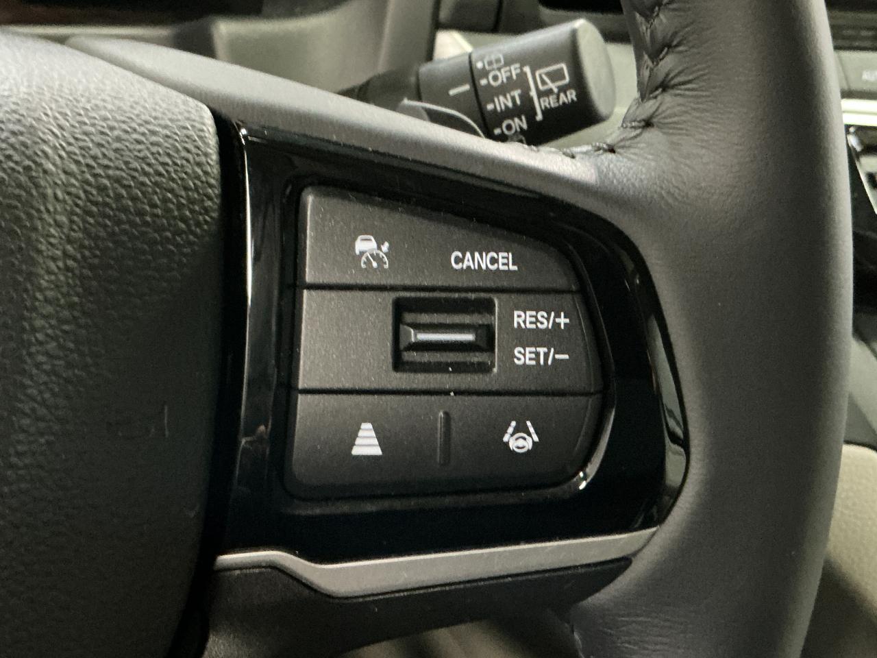 Honda Odyssey EX-L Auto 2025