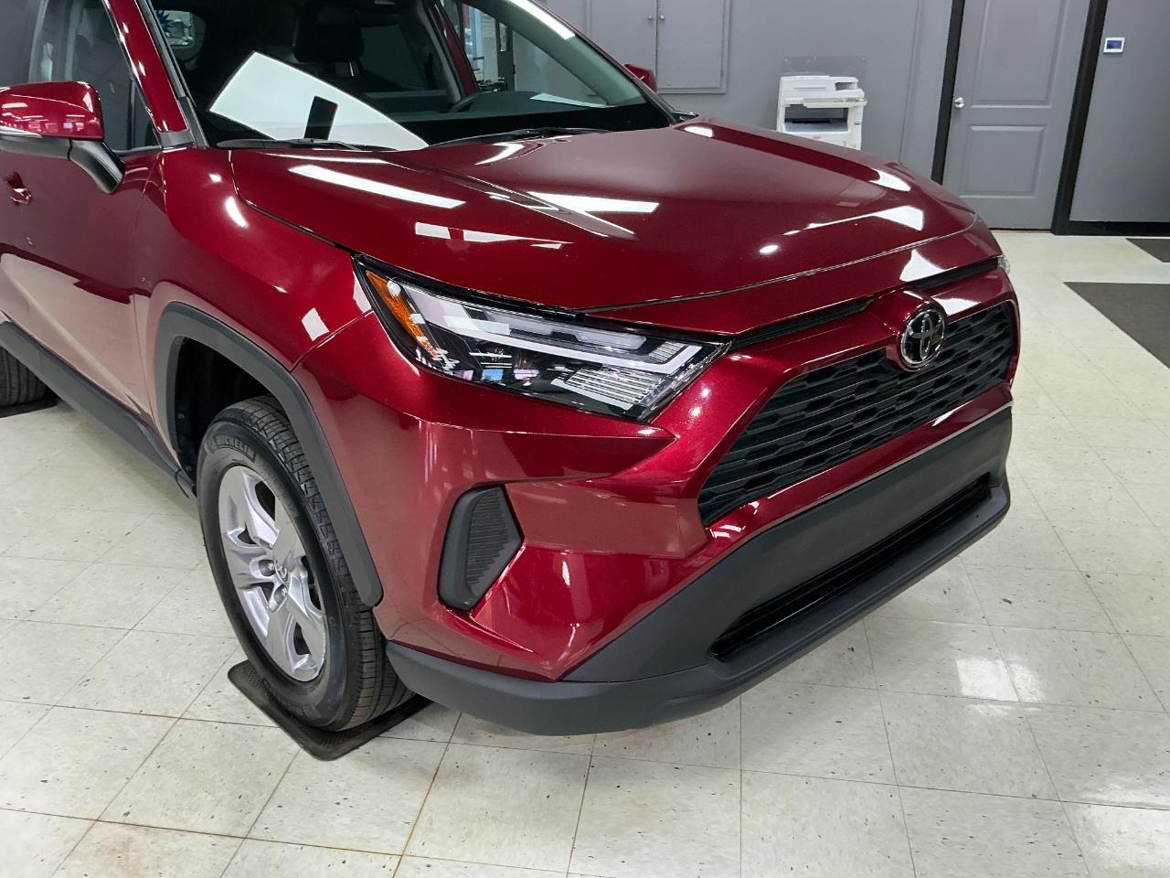 Toyota RAV4 XLE AWD (Natl) 2025