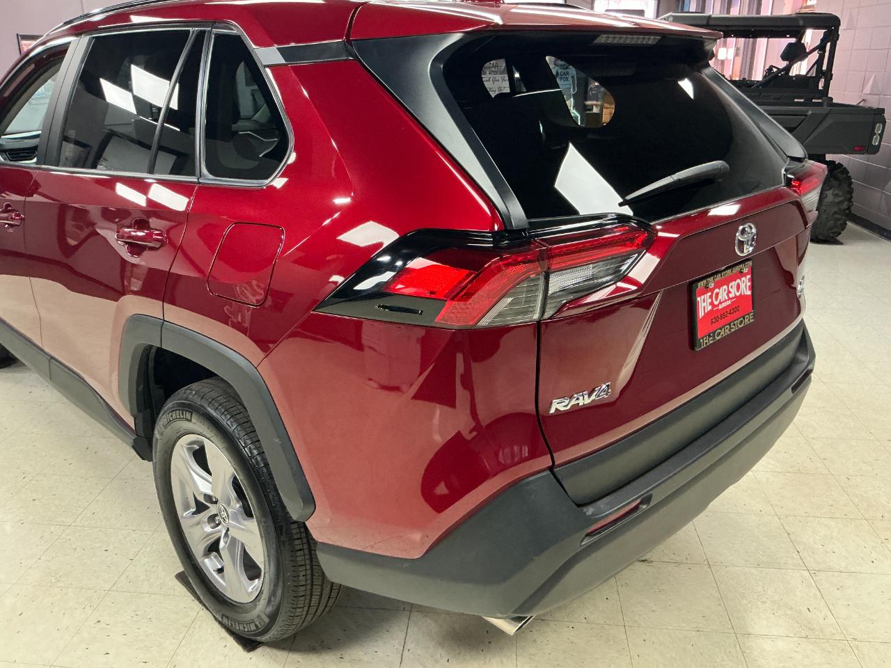 Toyota RAV4 XLE AWD (Natl) 2025