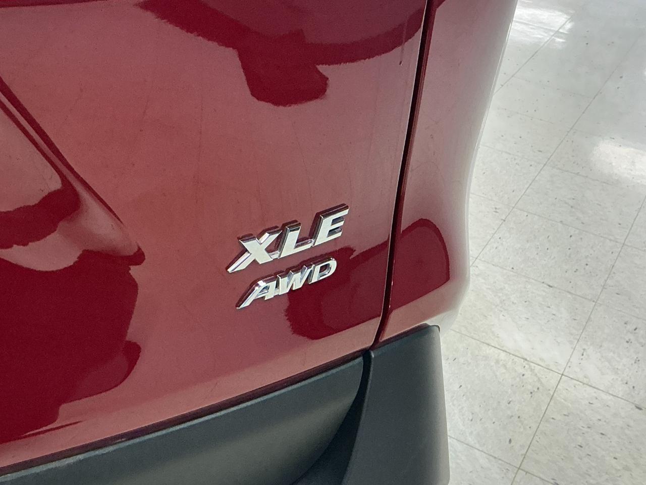 Toyota RAV4 XLE AWD (Natl) 2025