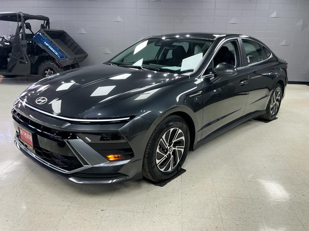 Hyundai Sonata Hybrid Blue FWD 2026