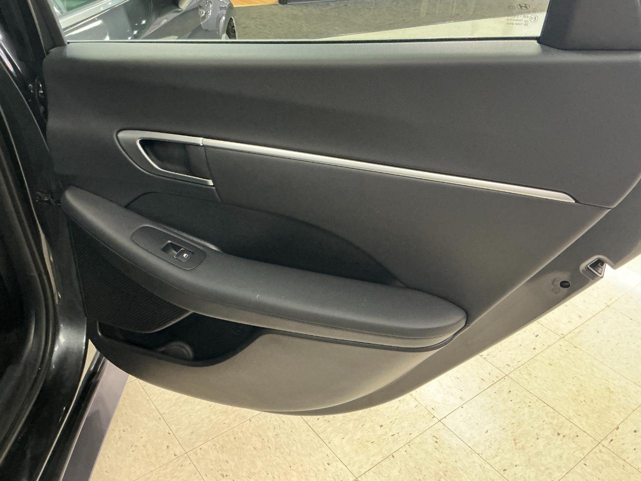 Hyundai Sonata Hybrid Blue FWD 2026