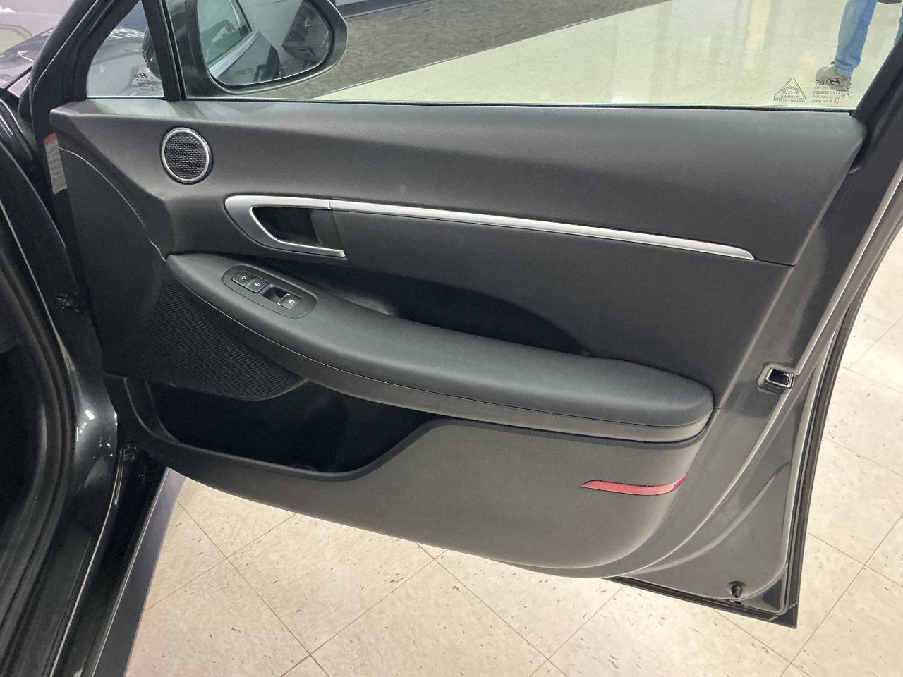 Hyundai Sonata Hybrid Blue FWD 2026