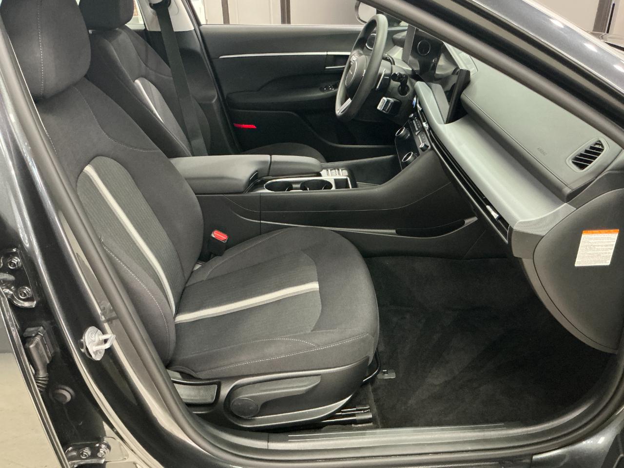 Hyundai Sonata Hybrid Blue FWD 2026