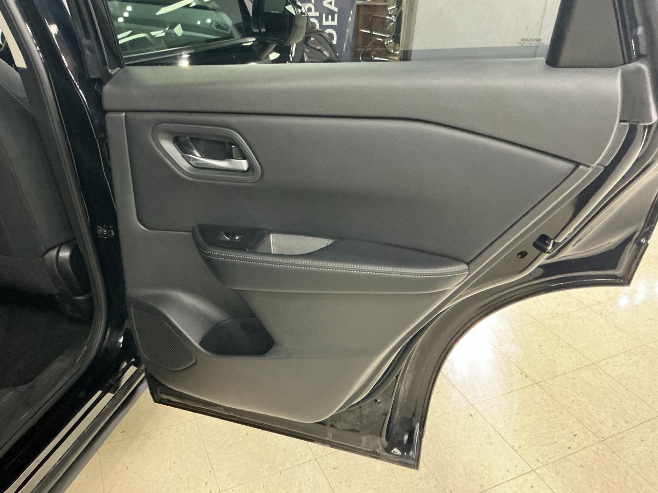 Nissan Rogue AWD SV 2025